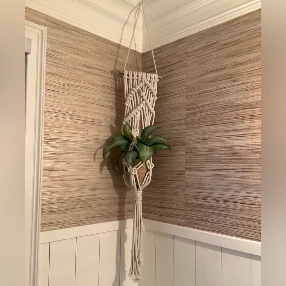 NWT Macrame plant hanger❤️❤️❤️❤️